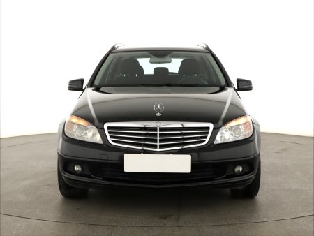 Mercedes-Benz C, 2010 - pohled č. 2