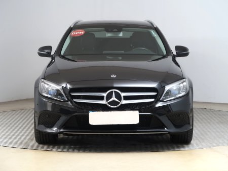 Mercedes-Benz C, 2019 - pohled č. 2