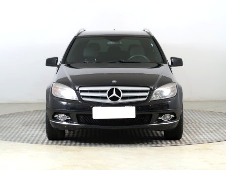 Mercedes-Benz C, 2009 - pohled č. 2