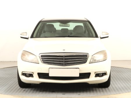 Mercedes-Benz C, 2007 - pohled č. 2