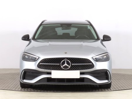 Mercedes-Benz C, 2022 - pohled č. 2