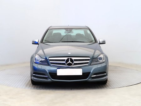 Mercedes-Benz C, 2011 - pohled č. 2