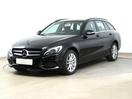 Mercedes-Benz C, 2015 - pohled č. 3