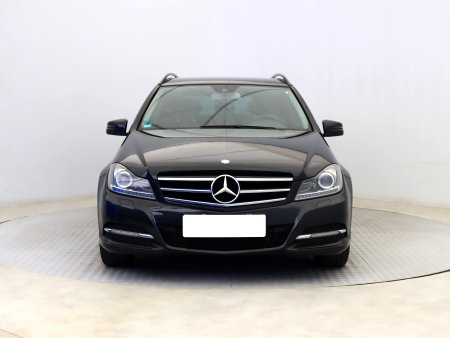 Mercedes-Benz C, 2011 - pohled č. 2