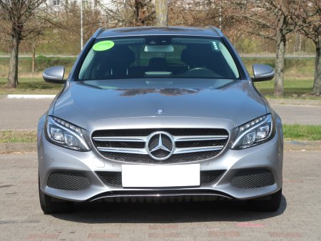 Mercedes-Benz C, 2015 - pohled č. 2