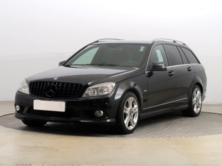 Mercedes-Benz C, 2009 - pohled č. 3