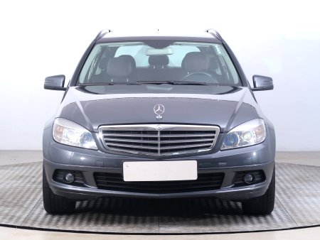 Mercedes-Benz C, 2009 - pohled č. 2