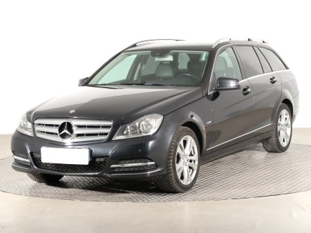 Mercedes-Benz C, 2012 - pohled č. 3