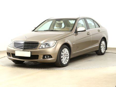 Mercedes-Benz C, 2007 - pohled č. 3