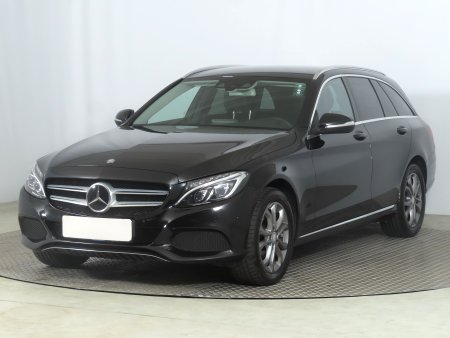 Mercedes-Benz C, 2015 - pohled č. 3