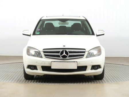 Mercedes-Benz C, 2008 - pohled č. 2