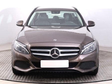 Mercedes-Benz C, 2017 - pohled č. 2