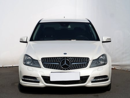Mercedes-Benz C, 2011 - pohled č. 2