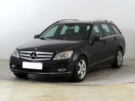 Mercedes-Benz C, 2009 - pohled č. 3