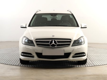 Mercedes-Benz C, 2011 - pohled č. 2