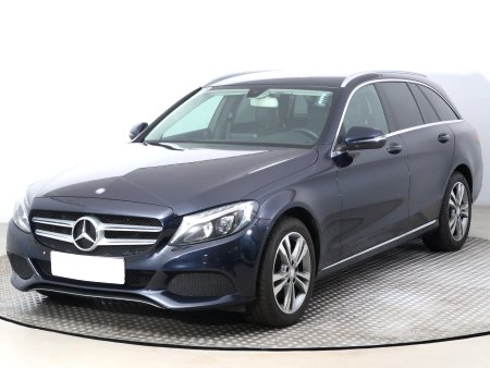 Mercedes-Benz C, 2016 - pohled č. 3