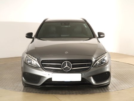 Mercedes-Benz C, 2017 - pohled č. 2