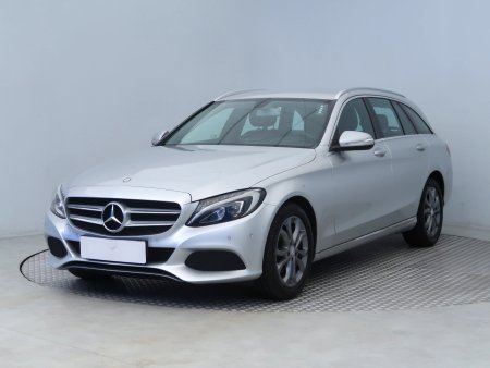 Mercedes-Benz C, 2015 - pohled č. 3