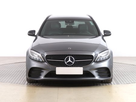 Mercedes-Benz C, 2018 - pohled č. 2