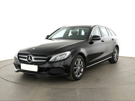 Mercedes-Benz C, 2016 - pohled č. 3