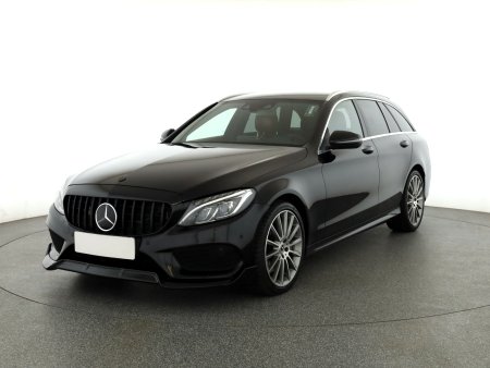 Mercedes-Benz C, 2016 - pohled č. 3