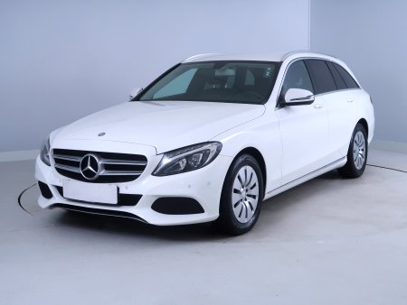 Mercedes-Benz C, 2016 - pohled č. 3