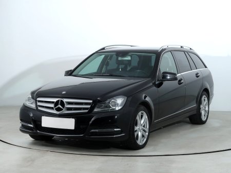 Mercedes-Benz C, 2013 - pohled č. 3