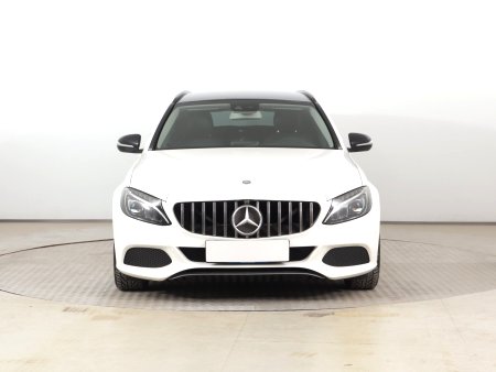 Mercedes-Benz C, 2014 - pohled č. 2