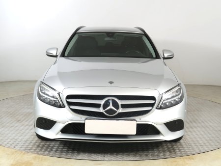 Mercedes-Benz C, 2019 - pohled č. 2