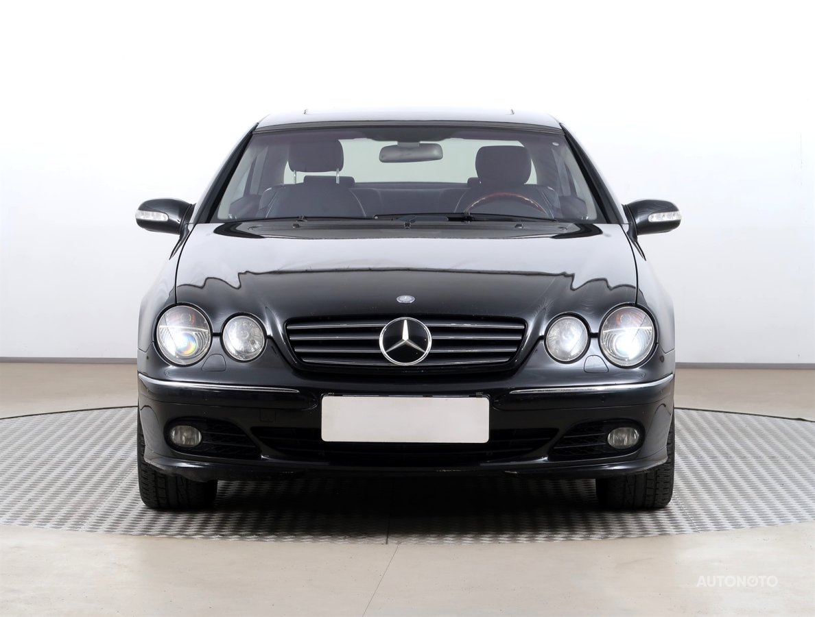 Mercedes-Benz CL, 2004 - pohled č. 2