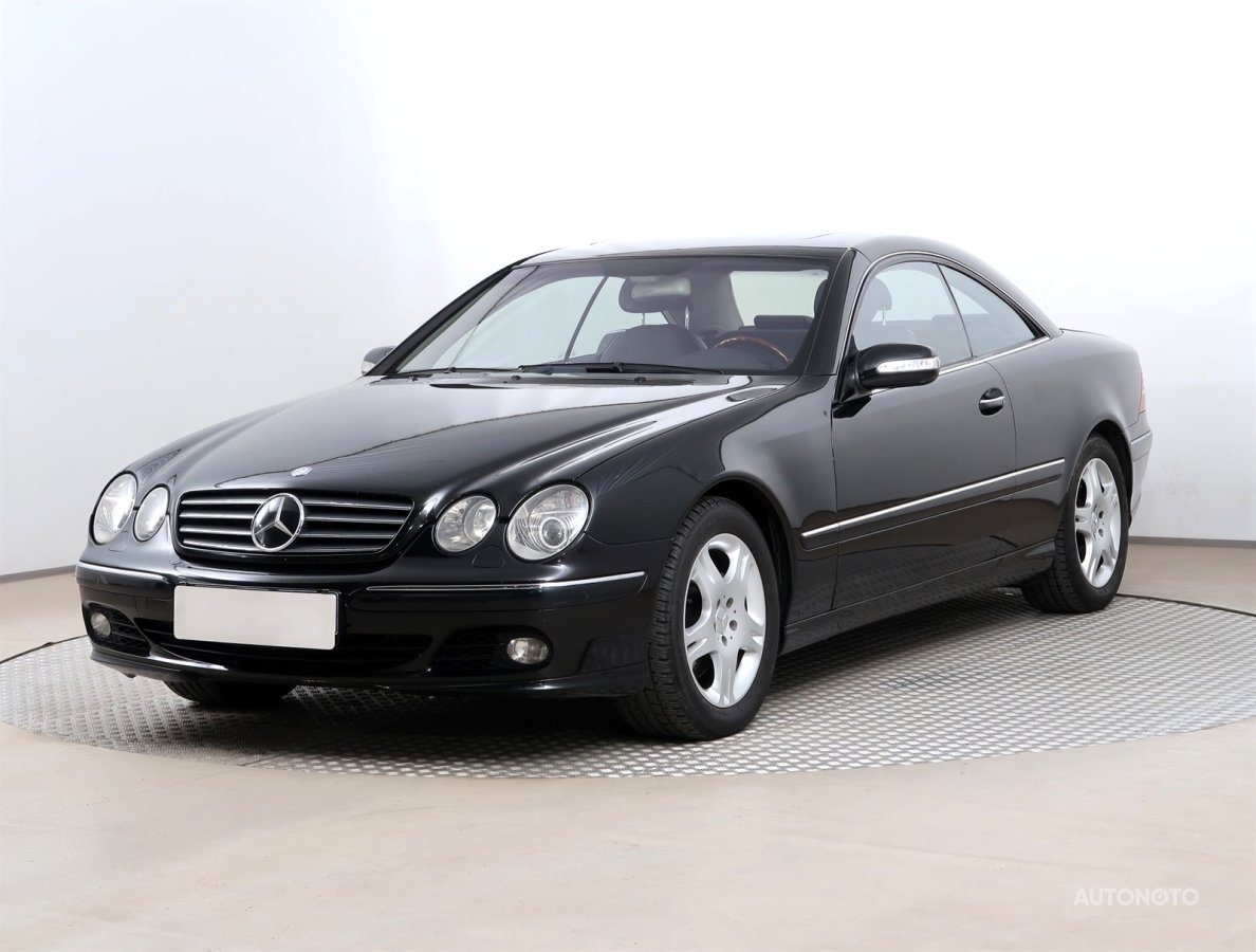 Mercedes-Benz CL, 2004 - pohled č. 3