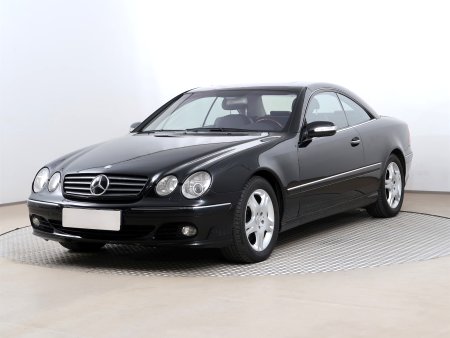 Mercedes-Benz CL, 2004 - pohled č. 3