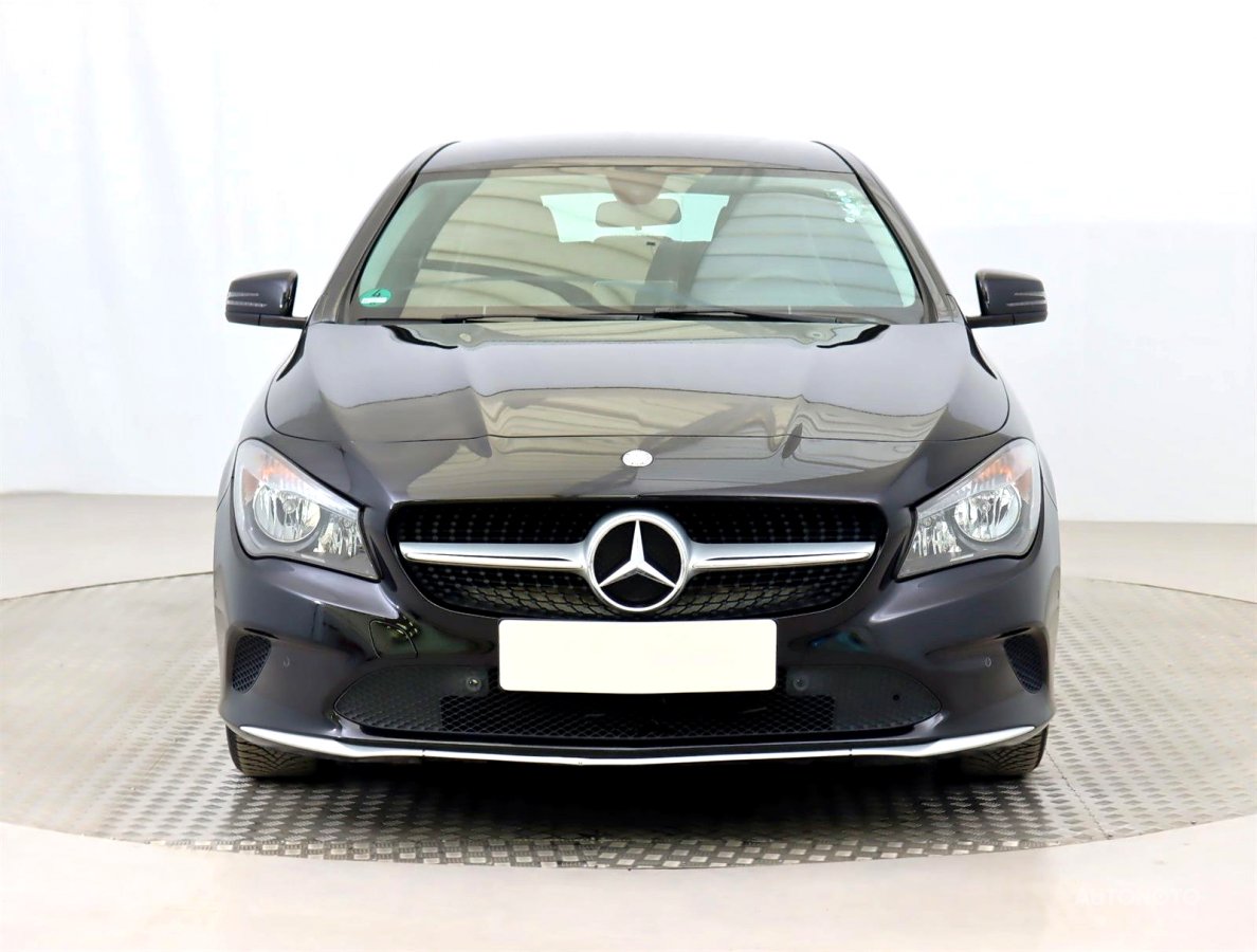 Mercedes-Benz CLA, 2016 - pohled č. 2
