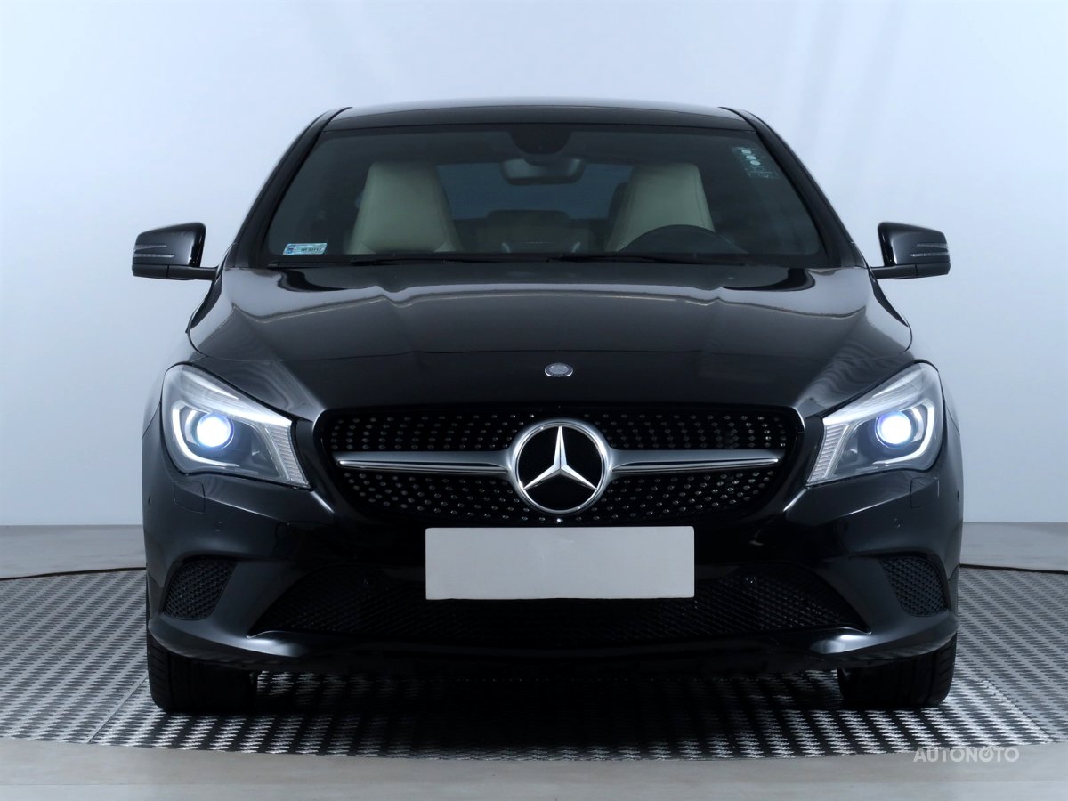 Mercedes-Benz CLA, 2014 - pohled č. 2