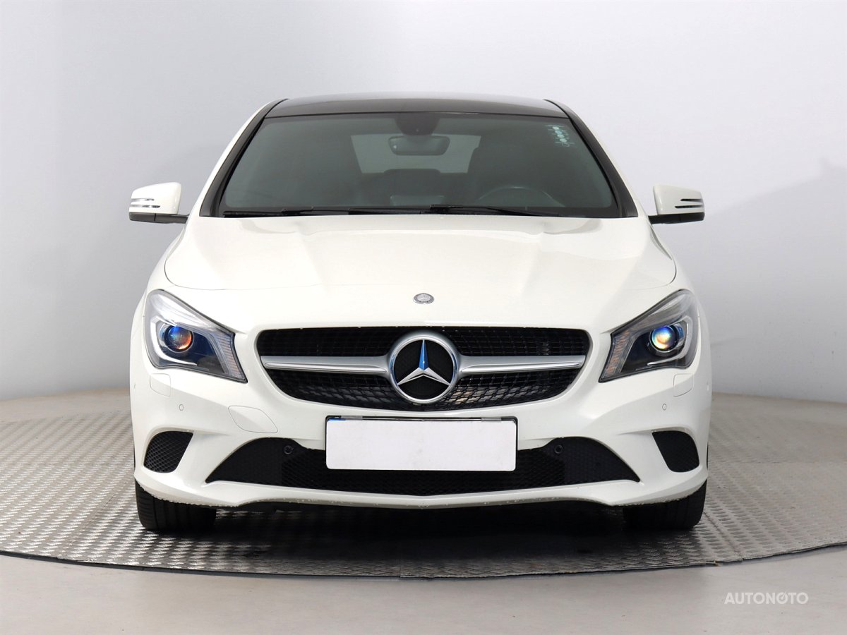 Mercedes-Benz CLA, 2013 - pohled č. 2