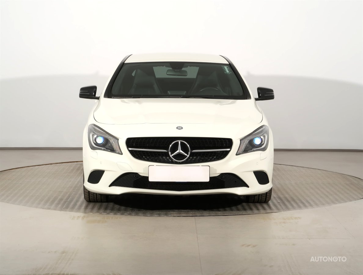Mercedes-Benz CLA, 2014 - pohled č. 2