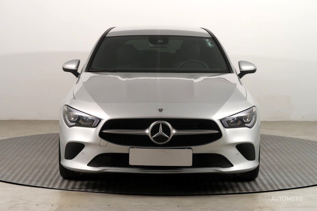 Mercedes-Benz CLA, 2023 - pohled č. 2