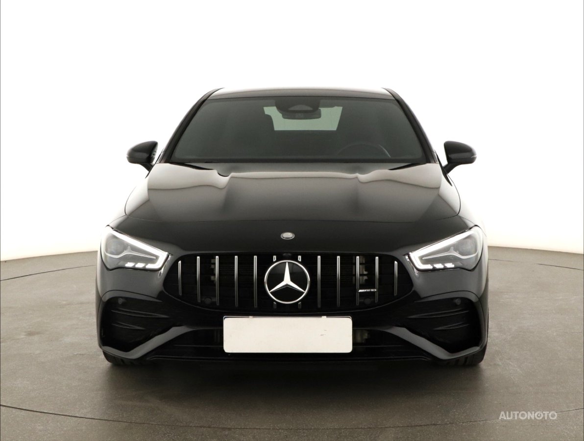 Mercedes-Benz CLA, 2024 - pohled č. 2