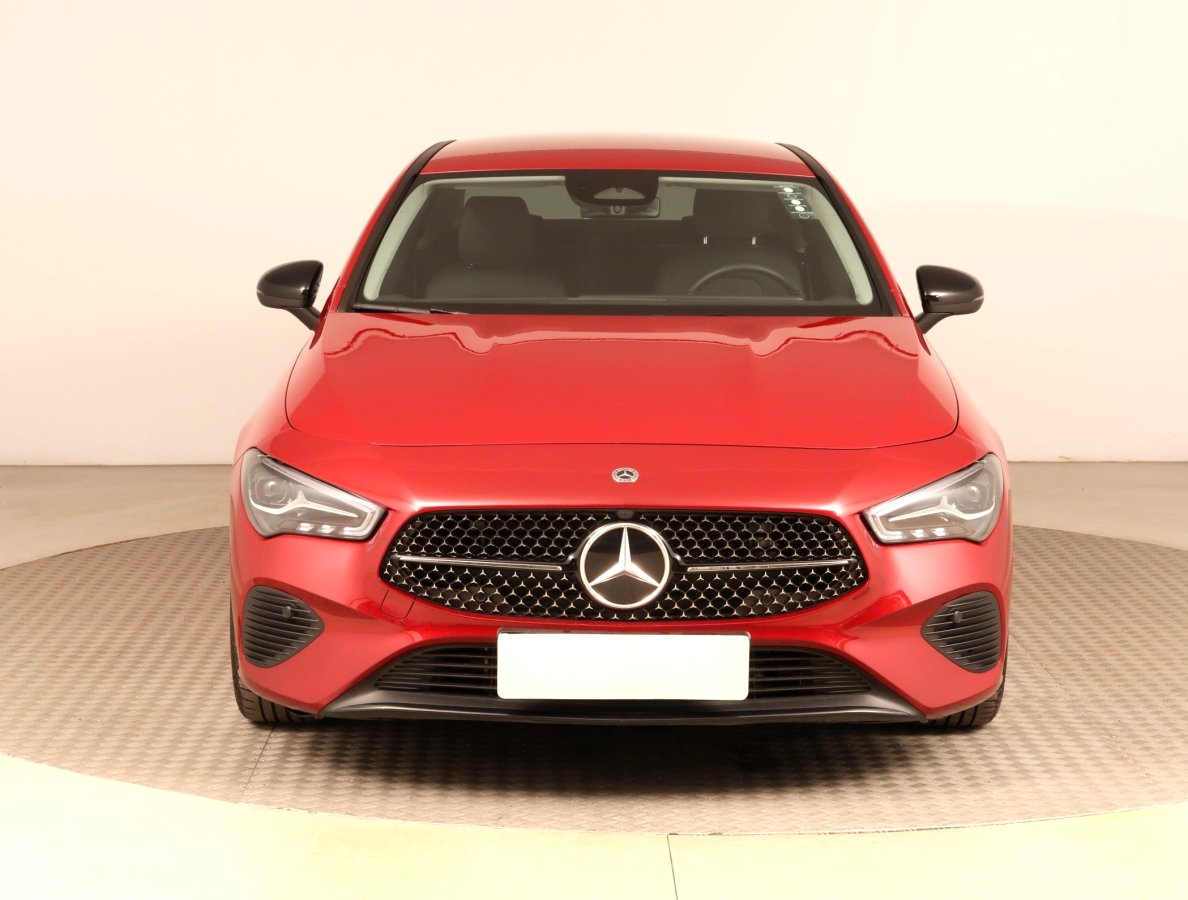 Mercedes-Benz CLA, 2024 - pohled č. 2