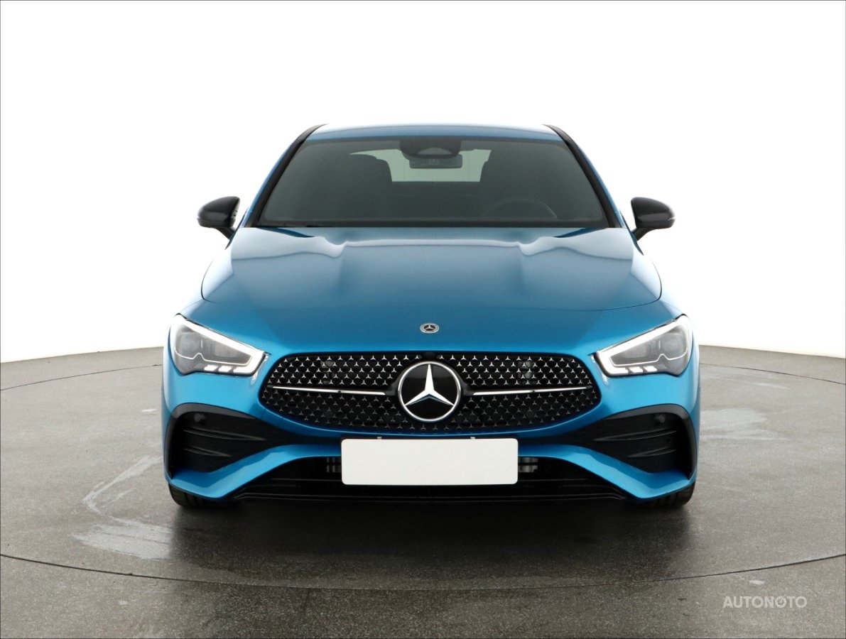 Mercedes-Benz CLA, 2024 - pohled č. 2