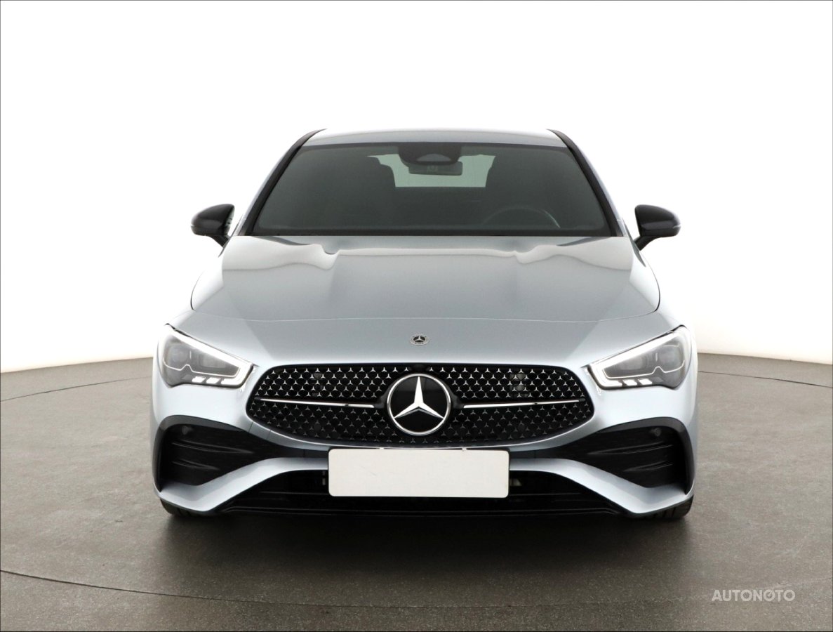 Mercedes-Benz CLA, 2024 - pohled č. 2