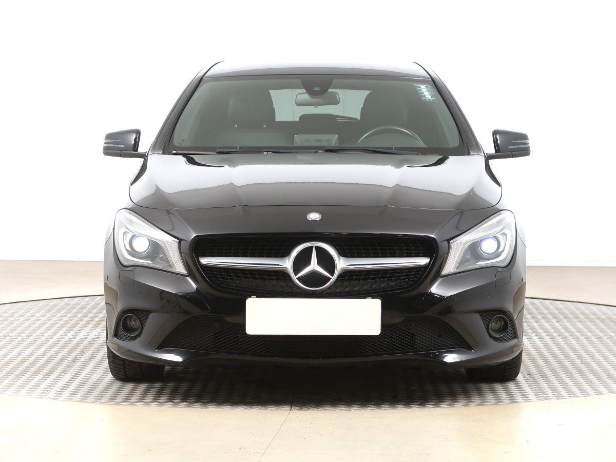 Mercedes-Benz CLA, 2016 - pohled č. 2