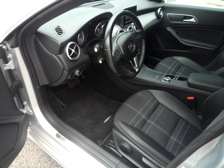 Mercedes-Benz CLA, 2014 - pohled č. 3