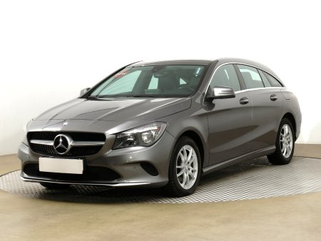 Mercedes-Benz CLA, 2016 - pohled č. 3