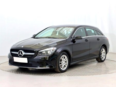 Mercedes-Benz CLA, 2016 - pohled č. 3