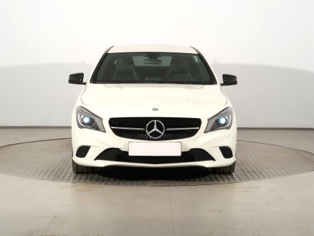 Mercedes-Benz CLA, 2014 - pohled č. 2