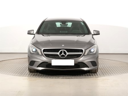 Mercedes-Benz CLA, 2016 - pohled č. 2