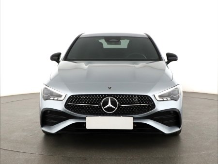 Mercedes-Benz CLA, 2024 - pohled č. 2