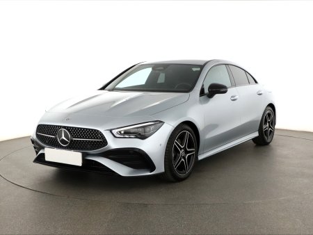 Mercedes-Benz CLA, 2024 - pohled č. 3