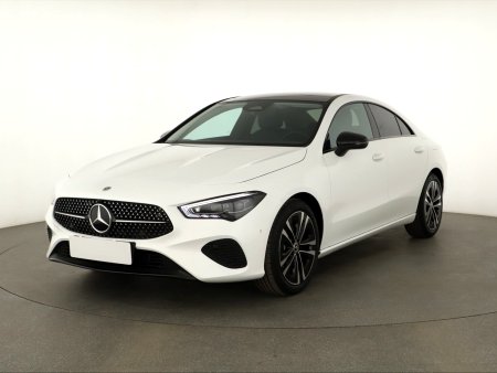 Mercedes-Benz CLA, 2025 - pohled č. 3